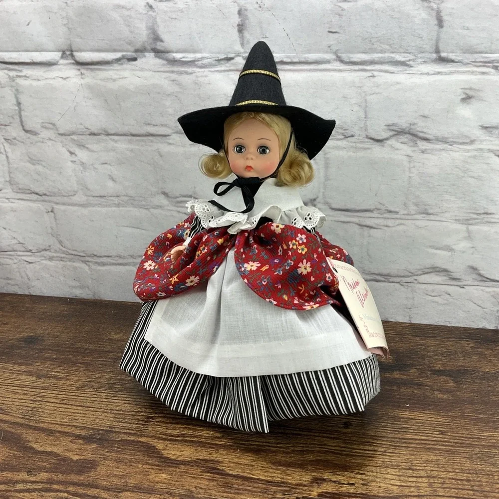 Madame Alexander Mother Goose 427 Doll In Original Box With‎ Tag & Stand